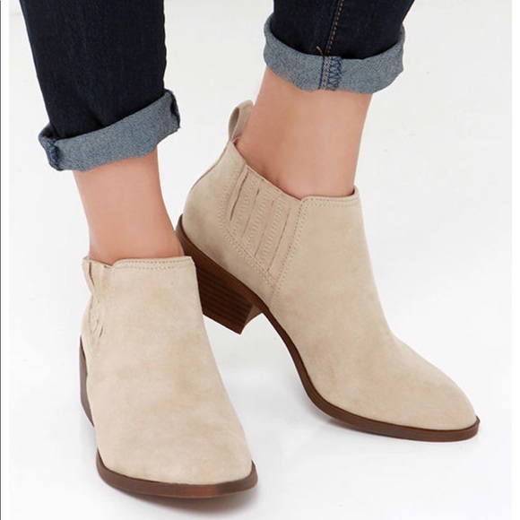 Cream Distressed Pull On Chelsea Ankle Booties - Picture 6 of 8